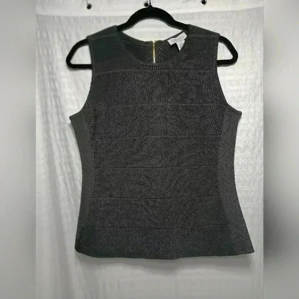 Carmen Marc Valvo Back zipper, tank top. Ladies Size L NWT